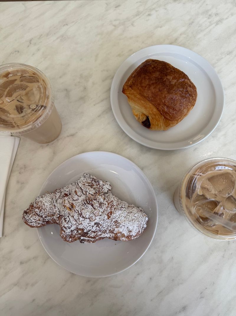 Coffee That Pairs Well Without Overshadowing the Food Coffee That Pairs Well Without Overshadowing the Food
