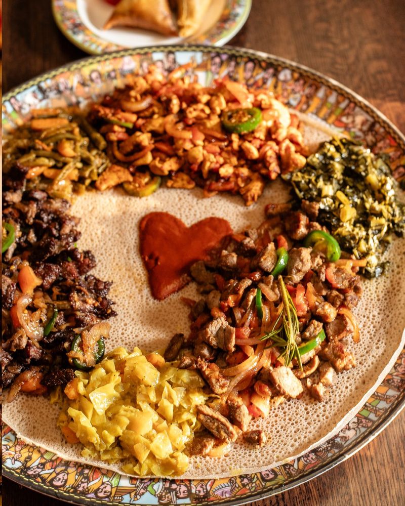 Communal service turns dinner into a shared experience Communal service turns dinner into a shared experience
