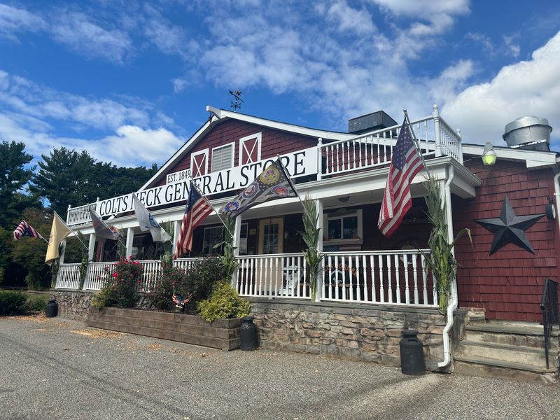 Community Roots In Plain View