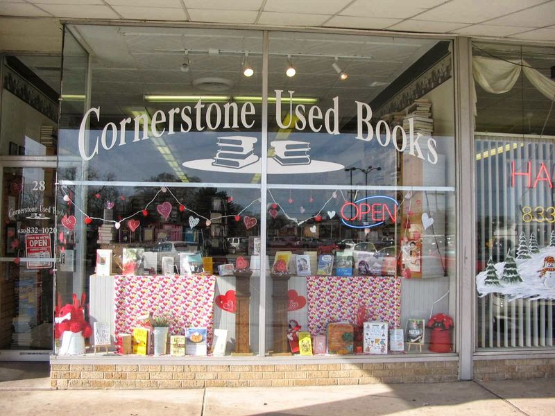 Cornerstone Used Books (Villa Park) Cornerstone Used Books (Villa Park)