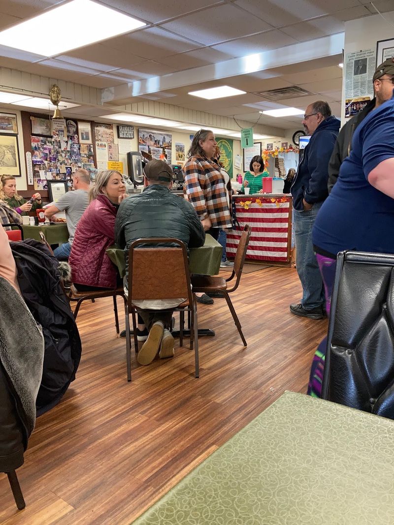Counter Orders and Self-Serve Coffee: How It All Works