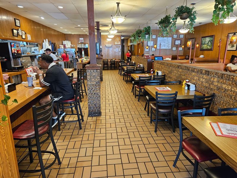 Counter Seating Like the Old Days Counter Seating Like the Old Days