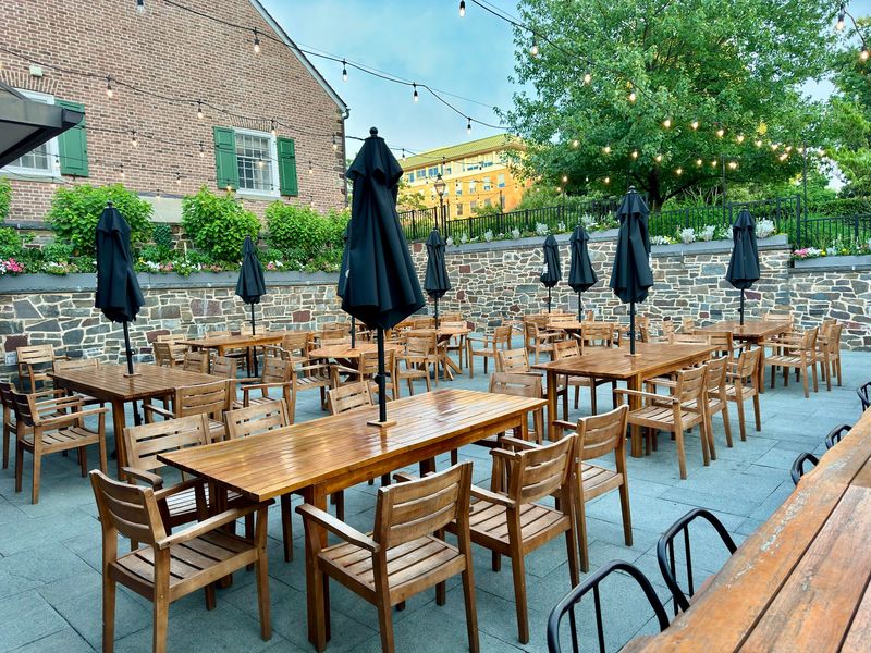 Courtyard Seating For A Downtown Pause Courtyard Seating For A Downtown Pause