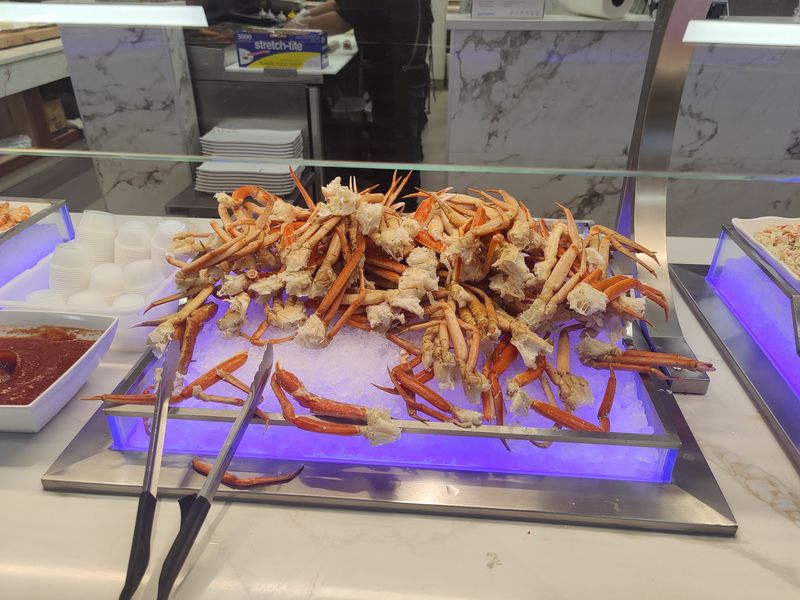 Crab Legs and Seafood: The Crowd Favorite Crab Legs and Seafood: The Crowd Favorite