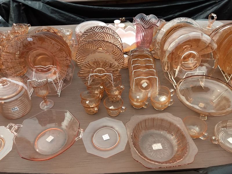 Crystal and Vintage Glass as North Shore Souvenirs Crystal and Vintage Glass as North Shore Souvenirs