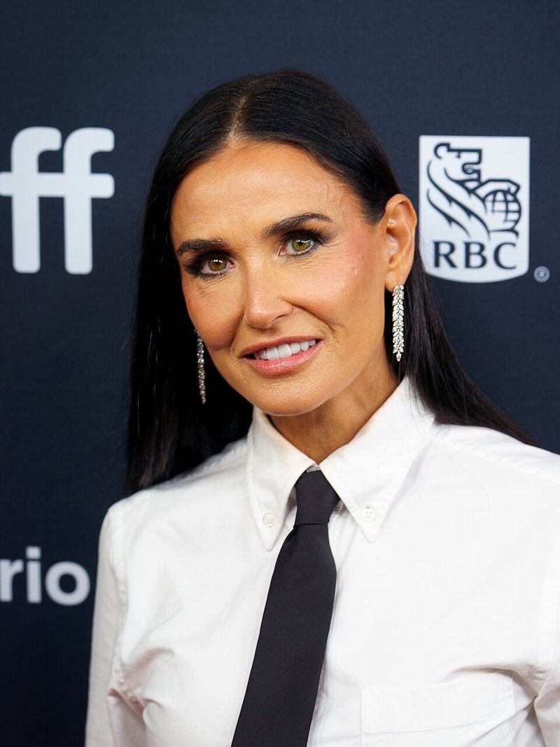 Demi Moore and Ashton Kutcher (15 Years Apart) Demi Moore and Ashton Kutcher (15 Years Apart)