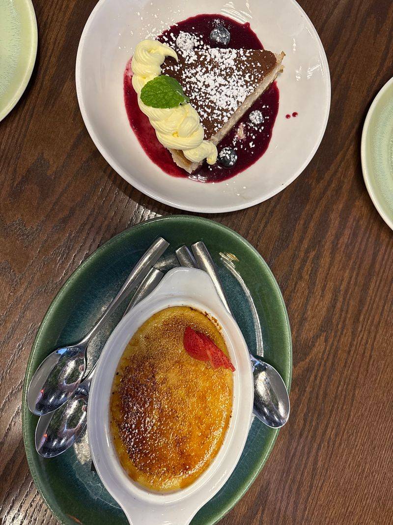 Desserts That Close the Meal on a High Note Desserts That Close the Meal on a High Note