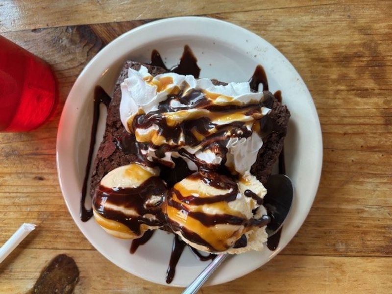 Desserts That Come Home in a Box Desserts That Come Home in a Box