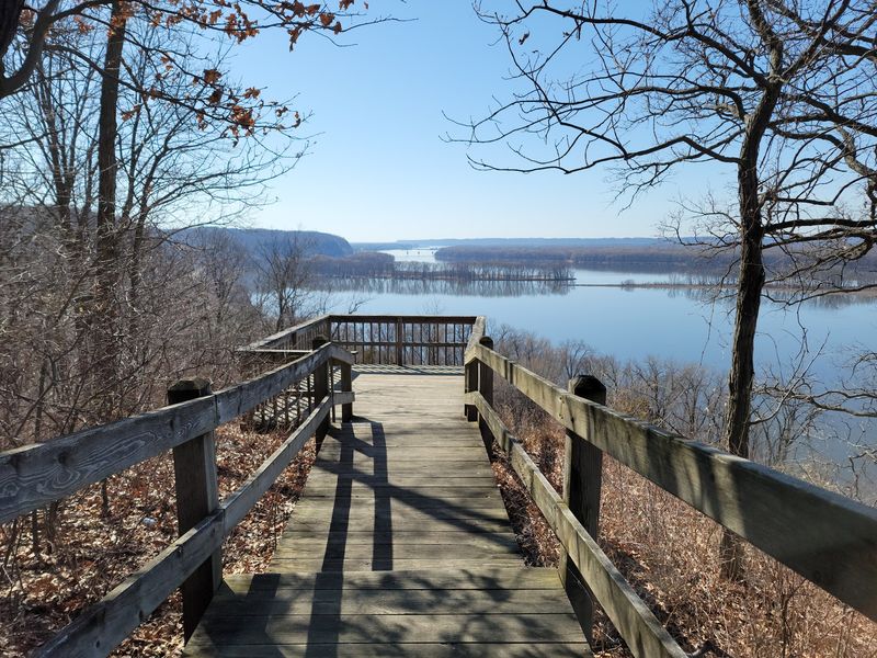 Developed Overlooks at Mississippi Palisades State Park Developed Overlooks at Mississippi Palisades State Park