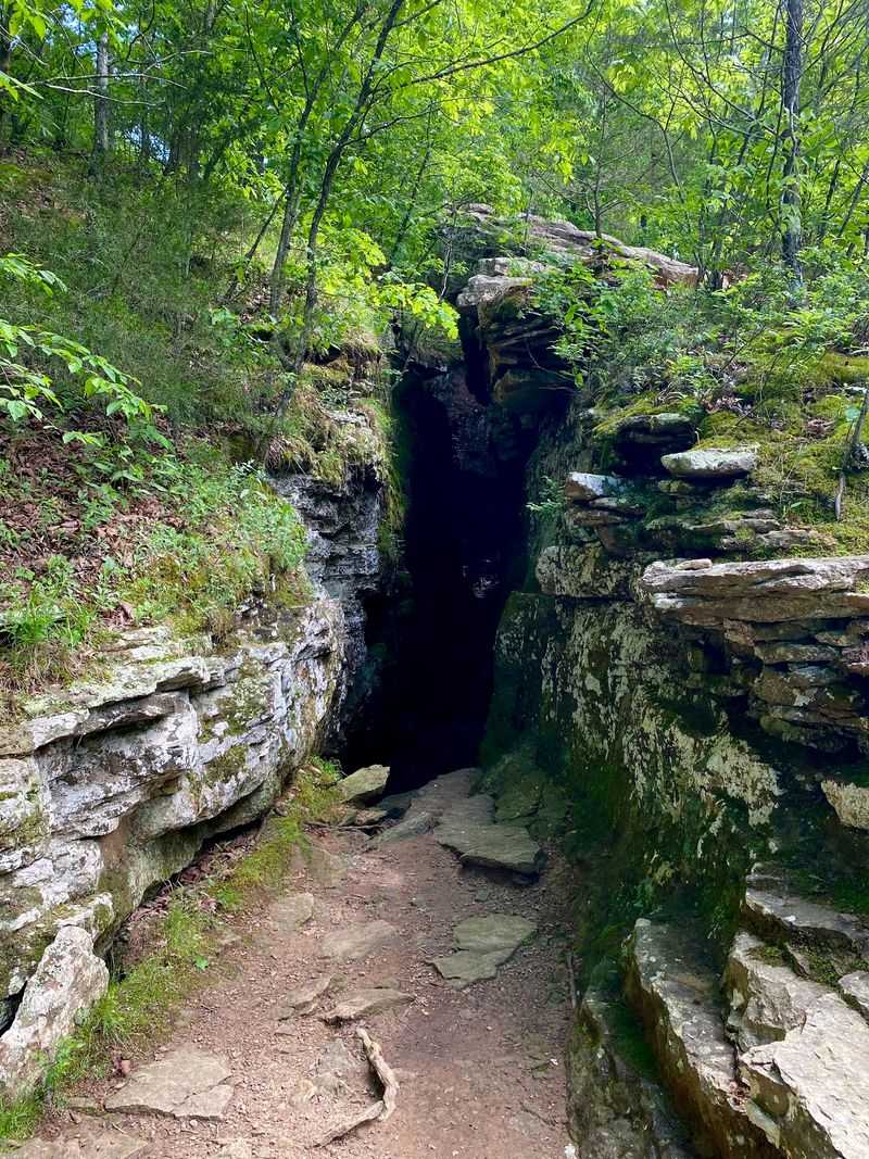 Devil's Den State Park, West Fork, Arkansas Devil's Den State Park, West Fork, Arkansas