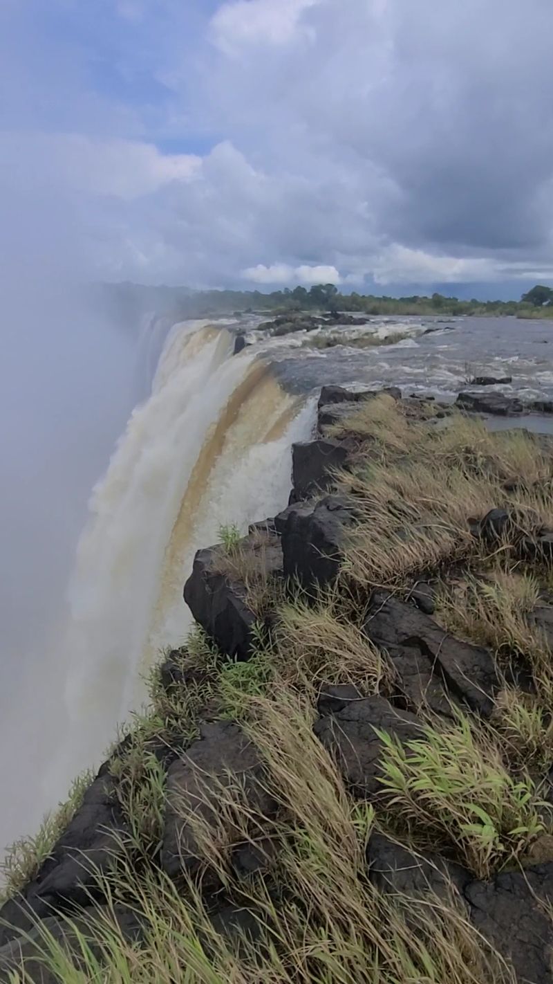 Devil's Pool (Victoria Falls, Zambia) Devil's Pool (Victoria Falls, Zambia)