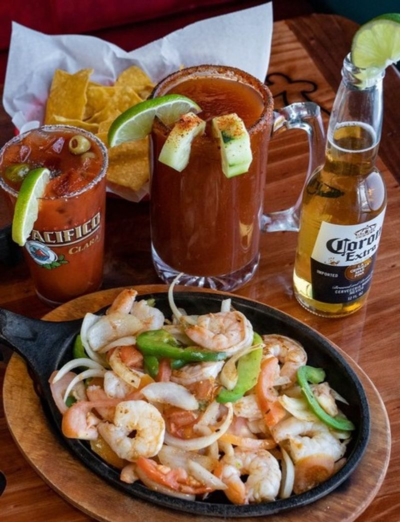 Dining Choices That Go Beyond Fast Food Dining Choices That Go Beyond Fast Food
