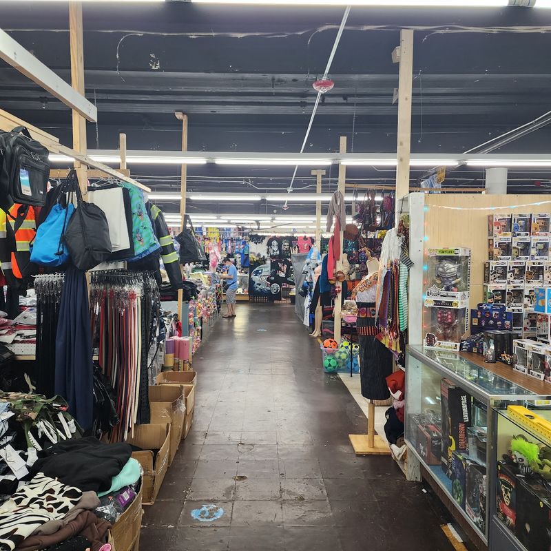 Dozens of Independent Sellers Under One Roof