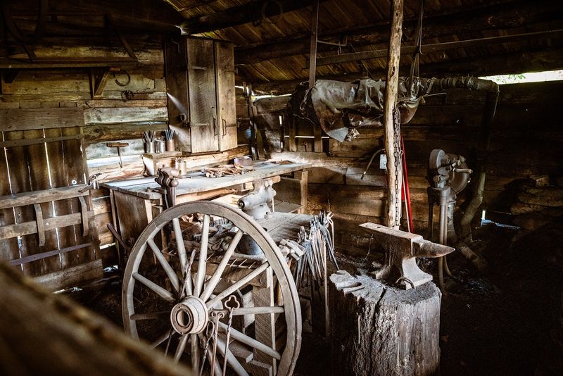 Ed and Lizzie Mabry: The Story Behind the Structure