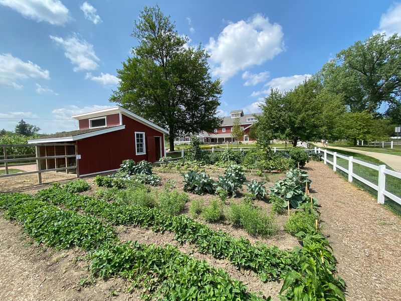 Educational Programs Partner with Park District