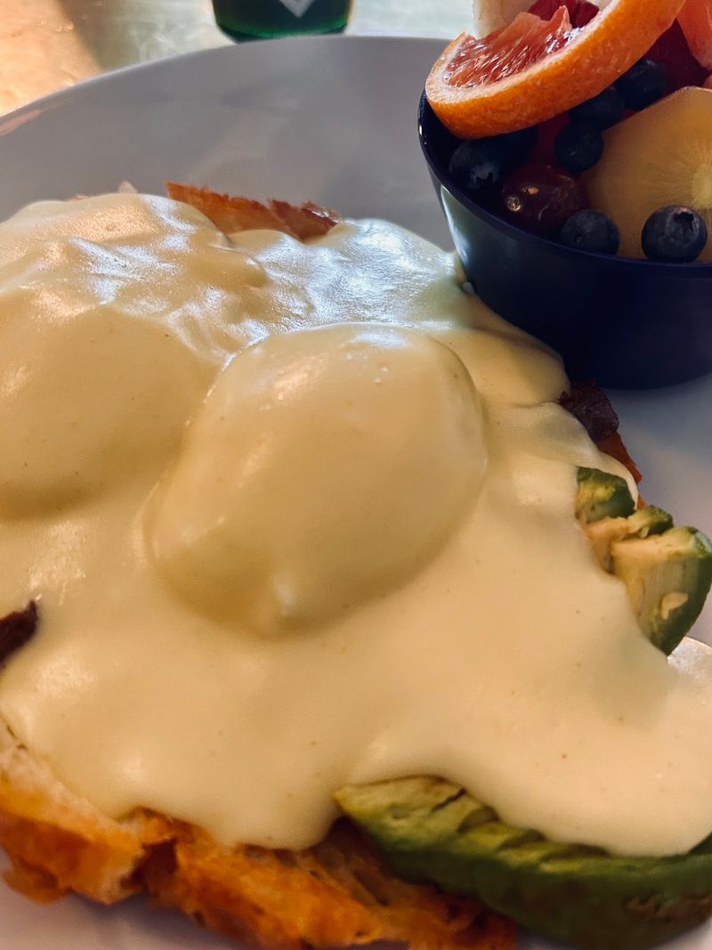 Eggs Benedict With a Veggie Burger Twist Eggs Benedict With a Veggie Burger Twist