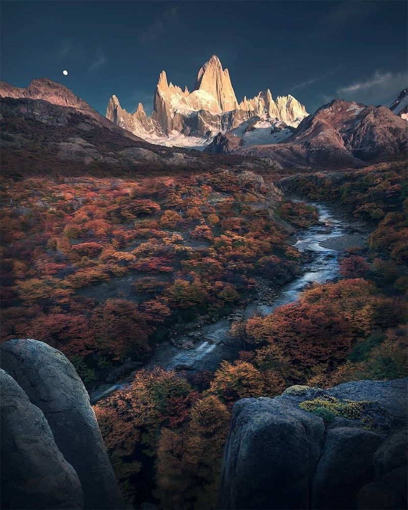 El Chaltén and Mount Fitz Roy, Argentina El Chaltén and Mount Fitz Roy, Argentina