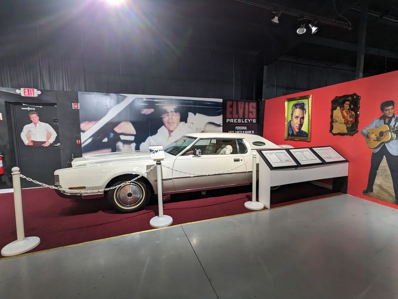 Elvis Exhibit That'll Have You All Shook Up
