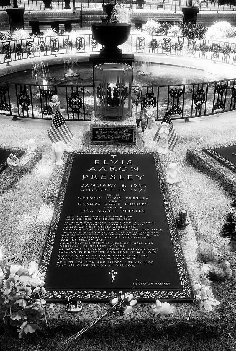 Elvis Presley Died at Just 42 Elvis Presley Died at Just 42