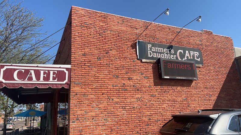 Farmer's Daughter Cafe, Grand Island, Nebraska Farmer's Daughter Cafe, Grand Island, Nebraska