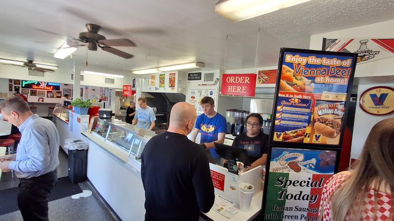 Fast Service With a Friendly Face Fast Service With a Friendly Face
