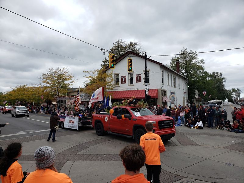 Festivals and Community Events That Draw a Crowd Festivals and Community Events That Draw a Crowd