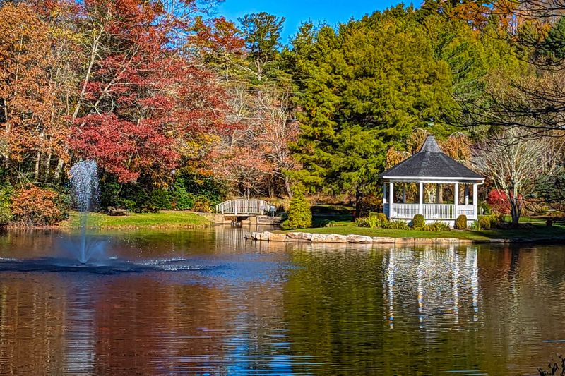 Find More of Blowing Rock Beyond the Busiest Block Find More of Blowing Rock Beyond the Busiest Block