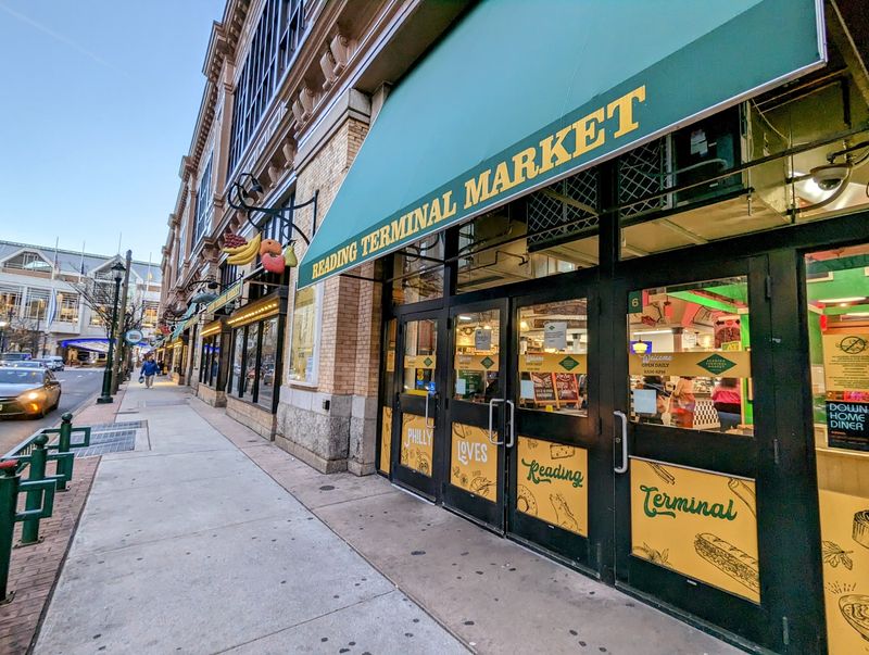Finding Your Way to the Market: Location and Access Finding Your Way to the Market: Location and Access