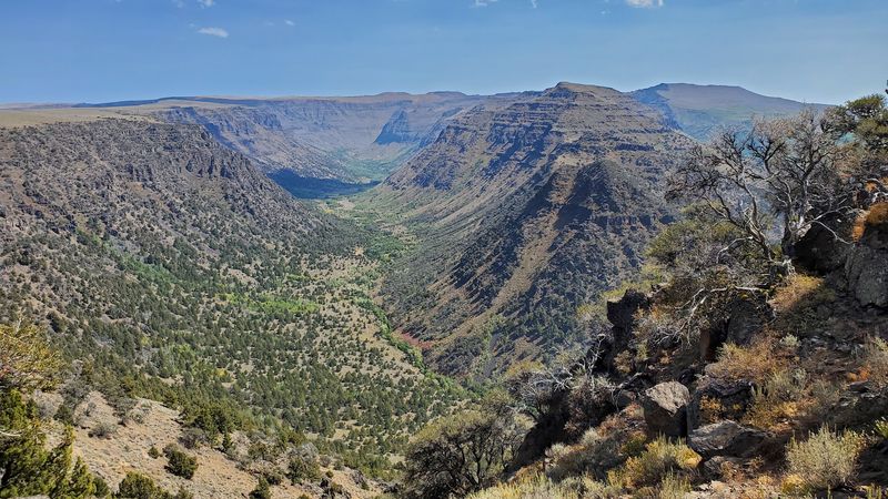 Four Gorges That Will Stop You in Your Tracks Four Gorges That Will Stop You in Your Tracks