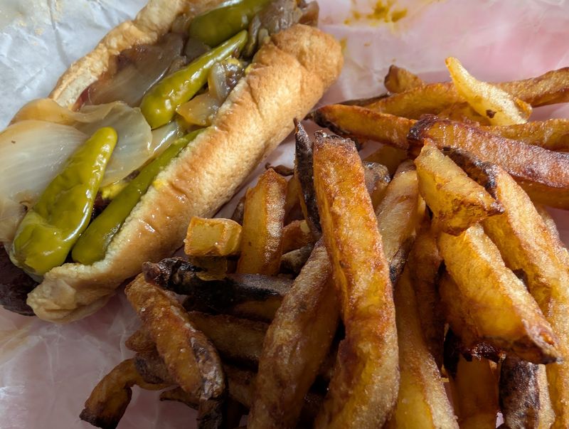 Fresh-Cut Fries That Have Earned Their Own Fan Base Fresh-Cut Fries That Have Earned Their Own Fan Base