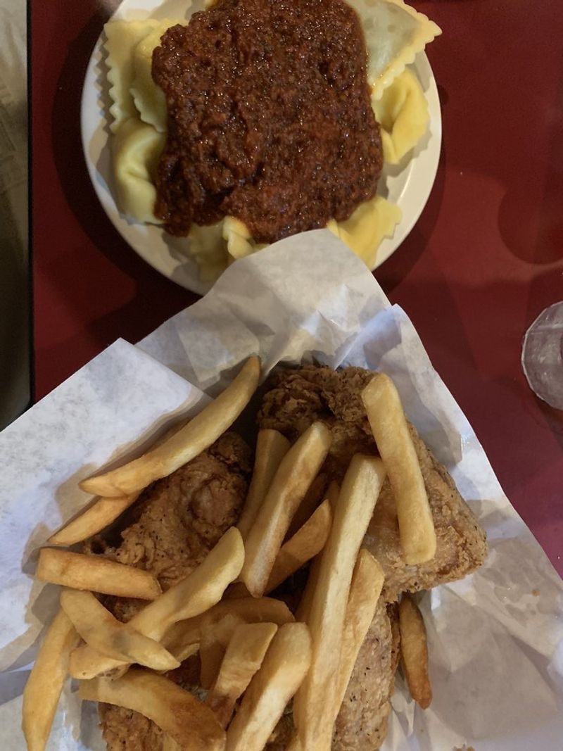 Fried Chicken That Rivals the Pizza Fried Chicken That Rivals the Pizza