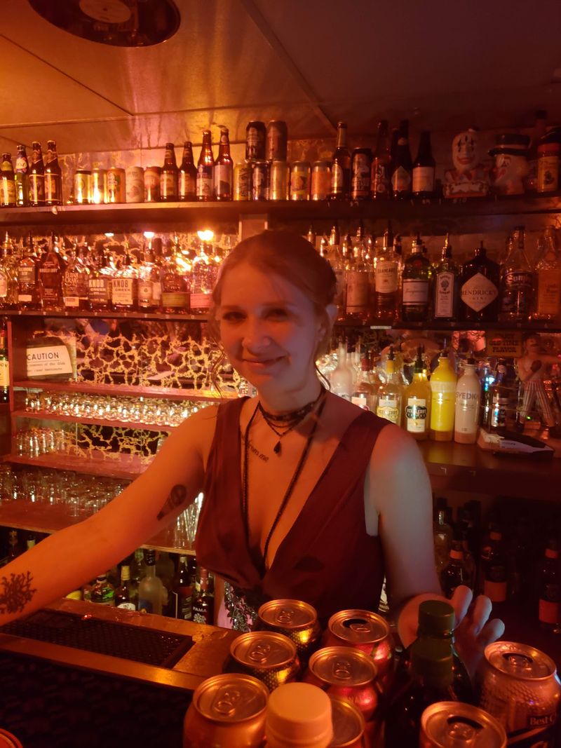 Friendly Staff and the Bartenders Who Make It Work Friendly Staff and the Bartenders Who Make It Work