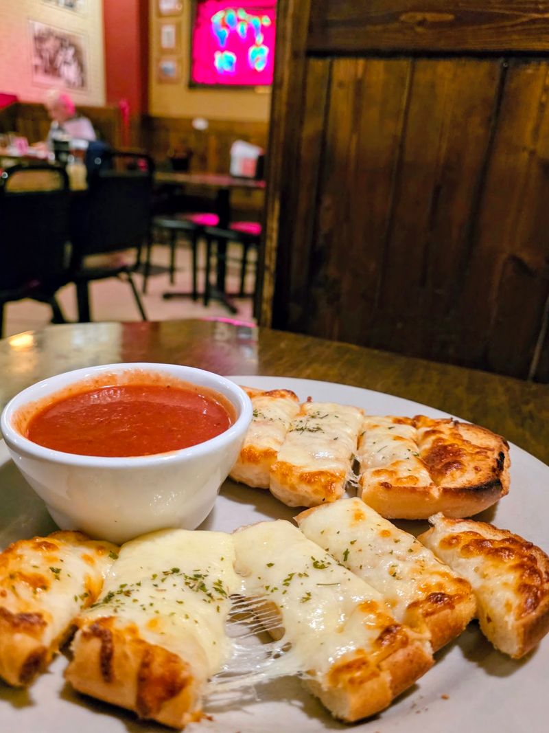 Garlic Cheese Bread That Earns Its Own Mention Garlic Cheese Bread That Earns Its Own Mention