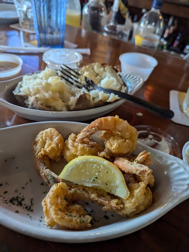Garlic Fried Shrimp That Earns Its Own Mention Garlic Fried Shrimp That Earns Its Own Mention