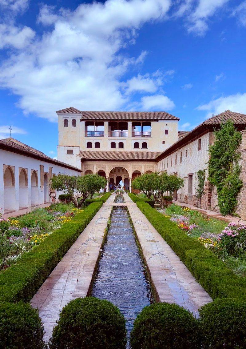 Generalife Gardens, Granada, Spain Generalife Gardens, Granada, Spain