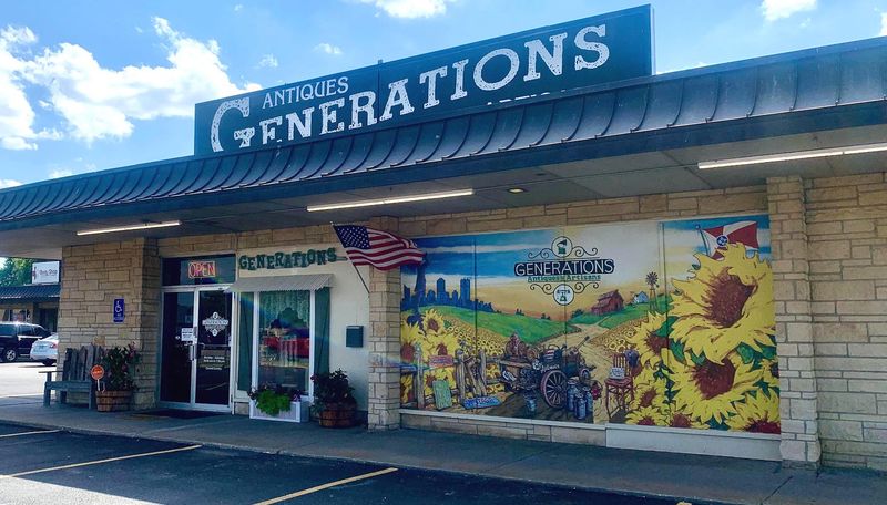 Generations Antiques & Artisans, Wichita, Kansas