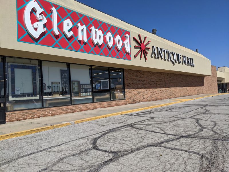 Glenwood Antique Mall, Overland Park, Kansas