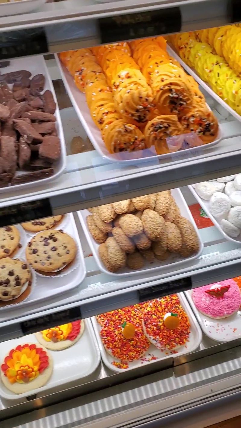 Gluten-Free Treats and Coffee to Match Gluten-Free Treats and Coffee to Match