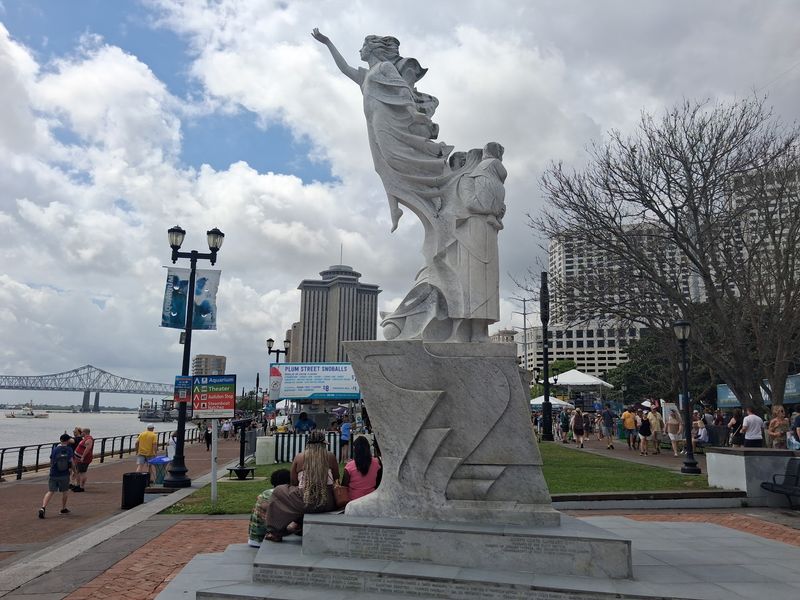 Goldring Woldenberg Riverfront Park, New Orleans, Louisiana