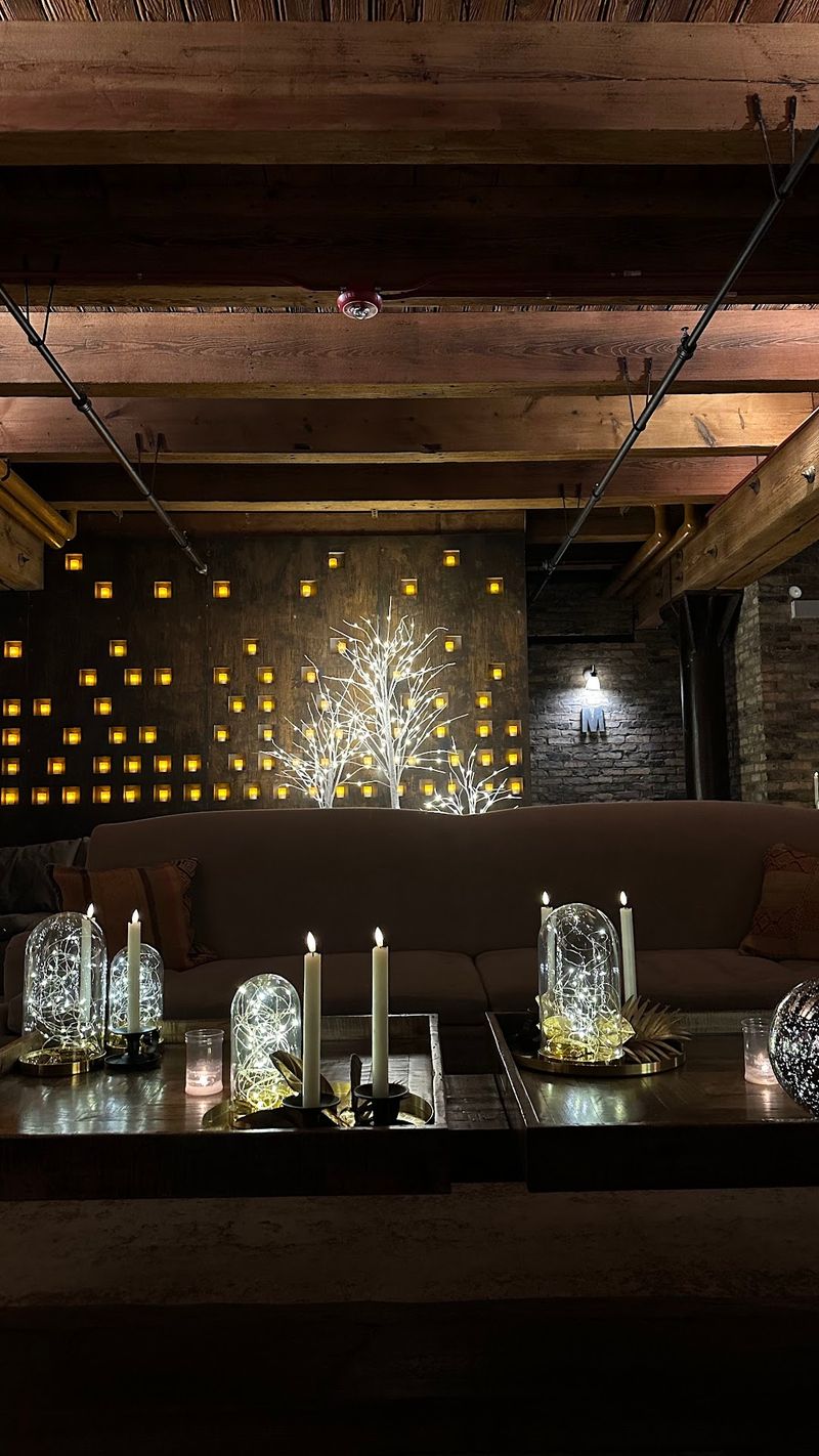 Greco-Roman Decor That Feels Like a Different Era Greco-Roman Decor That Feels Like a Different Era