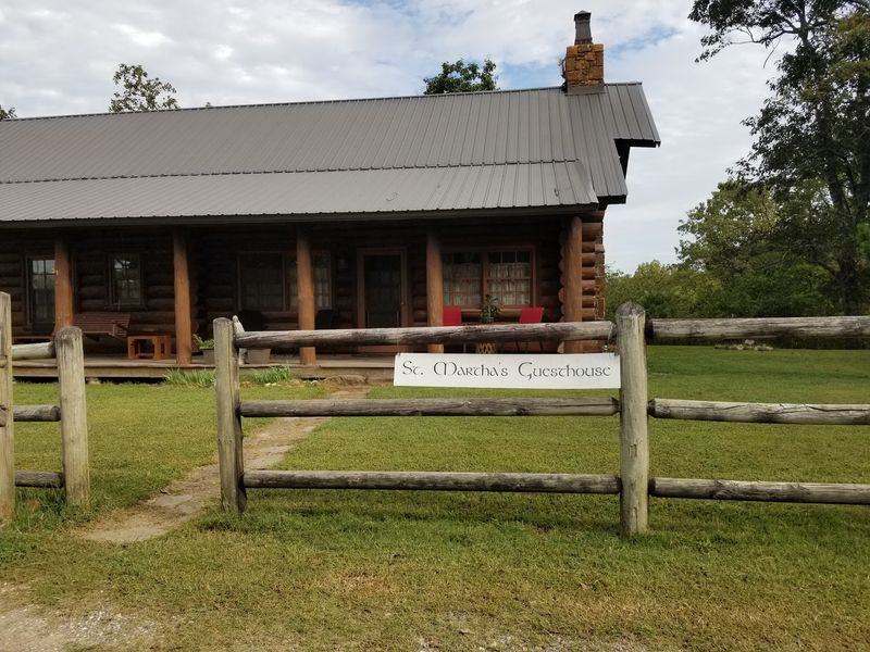 Guest Accommodations for Men Seeking a Longer Stay Guest Accommodations for Men Seeking a Longer Stay