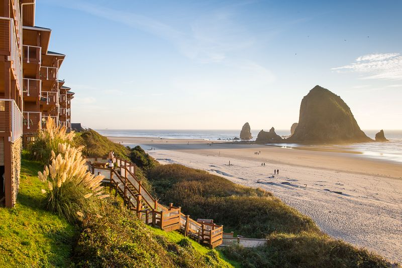 Hallmark Resort and Spa, Cannon Beach Hallmark Resort and Spa, Cannon Beach