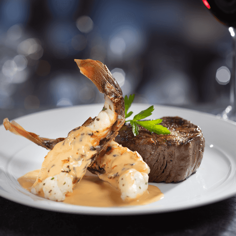 Hand-Cut Steaks That Hold Their Own Against the Seafood Hand-Cut Steaks That Hold Their Own Against the Seafood