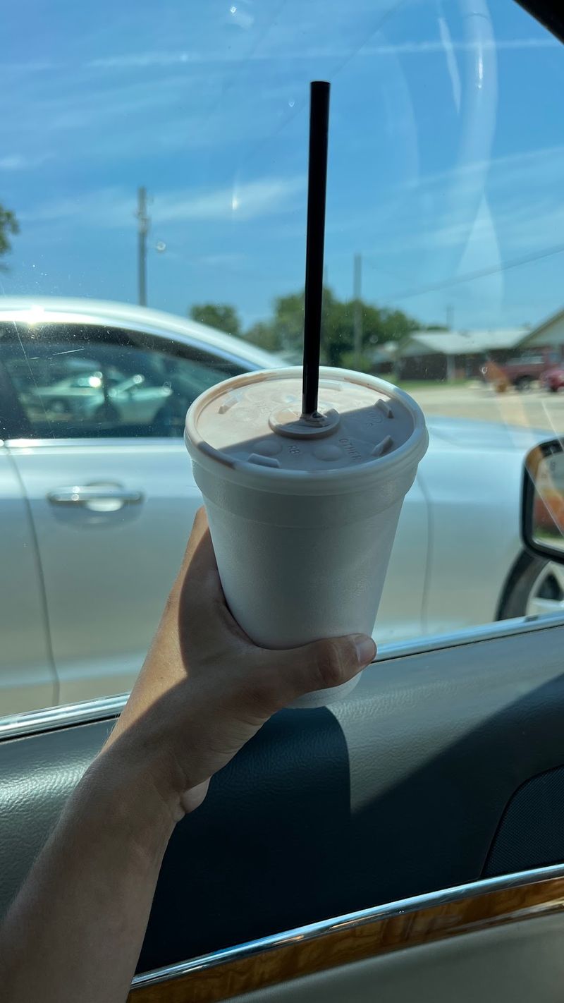 Hand-Dipped Shakes That Earn Their Own Reputation