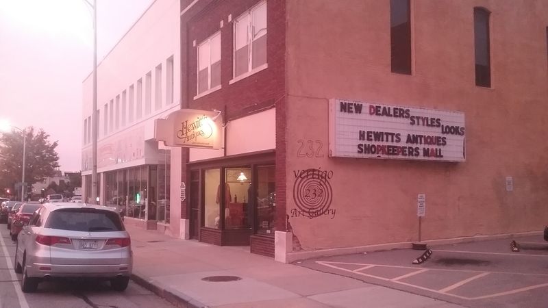 Hewitt's Antiques, Wichita, Kansas