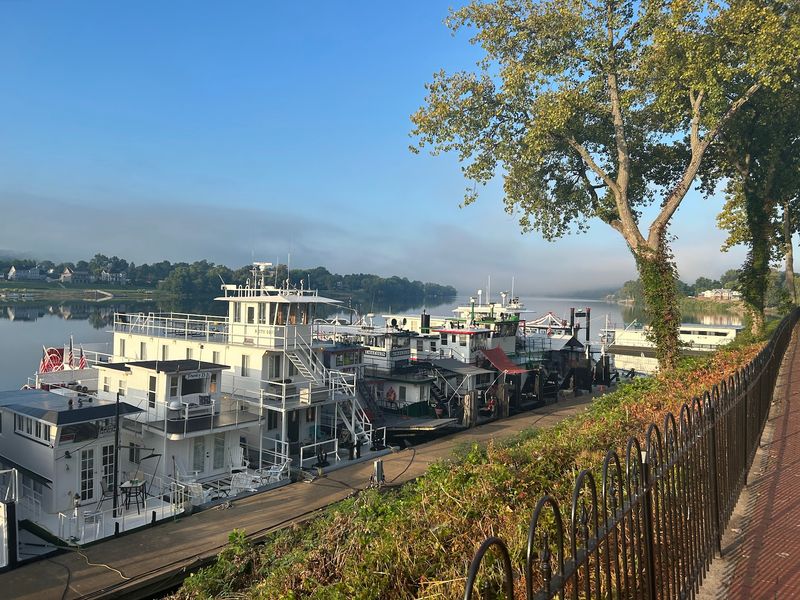 History Behind the Sternwheeler Tradition