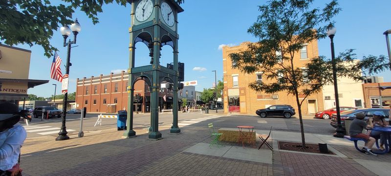 Hopkins and Its Place in the Minneapolis Metro Area