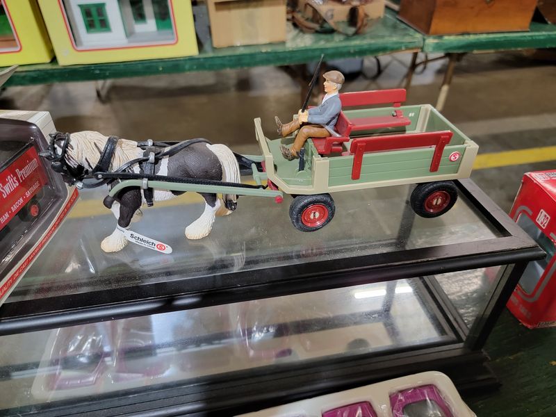 Horses, Buggies, and Old-Fashioned Charm Horses, Buggies, and Old-Fashioned Charm