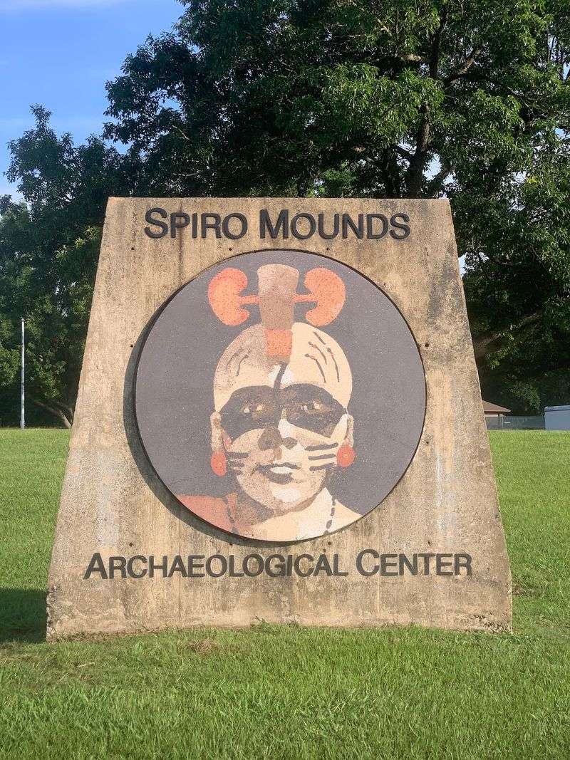 Hours, Admission, and Getting to Spiro