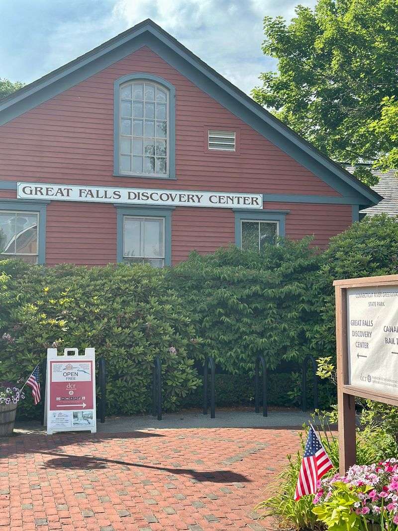 Hours, Free Admission, and How to Plan Your Visit Hours, Free Admission, and How to Plan Your Visit
